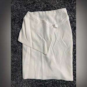 White BCBG skirt with wrap buckle in the front